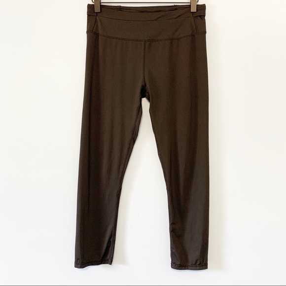 Fabletics Pants - 🌵Fabletics Cropped Black Workout Leggings small